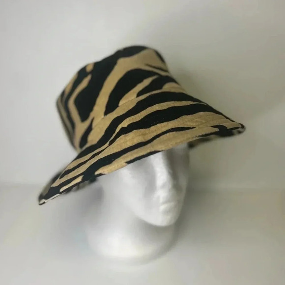 Charter Club Accessories - 🖤”Charter Club” Velour Black & Tan Animal Print Bucket Hat🖤